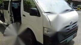 2013 Toyota Hiace Commuter 2.5L MT DSL FOR SALE