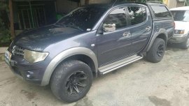 Mitsubishi Strada 4X4 2.5 2010 MT Gray For Sale 