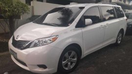 2012 Toyota Sienna FOR SALE