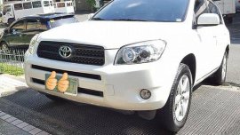 Well-maintained Toyota RAV4 2007 for sale