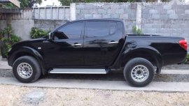 Selling my 2012 Mitsubishi Strada pick up