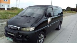 Hyundai Starex 2002 MT Black Van For Sale 