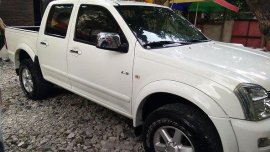 Well-maintained Isuzu D-Max 2005 for sale