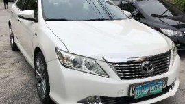 2012 Toyota Camry 2.5G Pearl White For Sale 