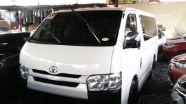 Well-kept Toyota Hiace 2017 COMMUTER M/T for sale