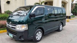 Toyota HI-ACE COMMUTER 2011 Green For Sale 