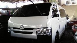 Well-kept Toyota Hiace 2017 COMMUTER M/T for sale