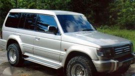 Mitsubishi Pajero 2000 for sale 