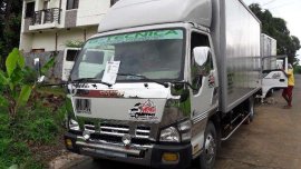 Isuzu Elf closed van pasalo for sale 