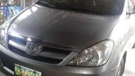Toyota Innova V AT 2008 Gray SUV For Sale 