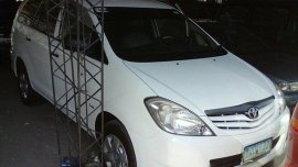 Well-kept Toyota Innova 2010 for sale