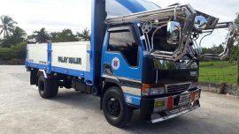 For sale ISUZU Elf 2016 model kakargahan nyo