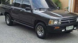 Toyota Hilux 2L Engine Manual Gray Pickup For Sale 