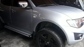 Well-kept Mitsubishi Strada 2013 for sale