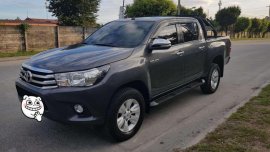 Toyota Hilux 2016 G 4x4 Automatic Gray For Sale 
