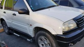 Suzuki Grand Vitara 4x4 2003 AT White For Sale 