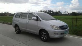 Toyota Innova 2005 model for sale 