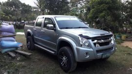 For sale Isuzu Dmax 2010 model manual 3