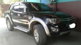 Mitsubishi Strada 4x4 manual 2012 for sale
