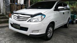 Well-kept Toyota Innova J 2010 for sale