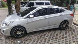 For sale Hyundai Accent 2011 manual gas
