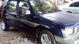 For sale Toyota Hilux 2001 model 4x2 diesel 2L manual tranny