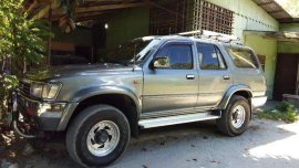 For sale Toyota Hilux surf 4x4 limited edition 1998