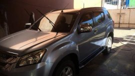 Isuzu MU-X 2015