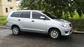Well-maintained Toyota Innova J 2014 for sale