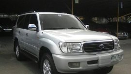 Well-maintained Toyota Land Cruiser 2000 for sale