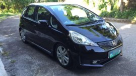 For Sale: 2012 Honda Jazz 1.5V automatic Top of the line