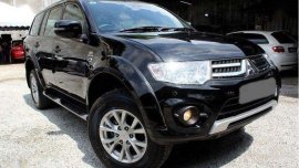 RUSH Mitsubishi Montero GLX 2014 AT black