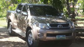 For sale Toyota Hilux 2012 manual