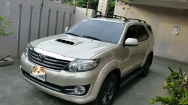 For sale Toyota Fortuner v 4x2 AT 2015 model