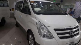 2018 Hyundai Starex Swivel Seat AT Promo 98k DP for sale