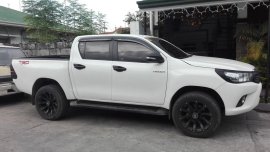 Well-kept Toyota Hilux G 2016 for sale