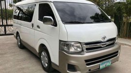 Toyota Hiace Grandia 2012 MT for sale 