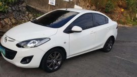 2013 Mazda 2 1.5 AT White Sedan For Sale 