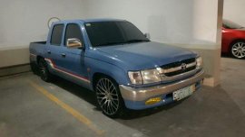 Well-kept Toyota Hilux 2002 for sale