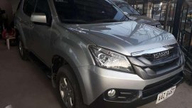 Isuzu MUX 2015 4X2 Manual Diesel Silver For Sale 