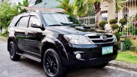 Toyota Fortuner V diesel automatic 2007 for sale