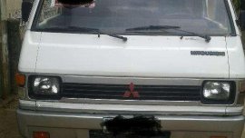 1998 Mitsubishi L300 van for sale
