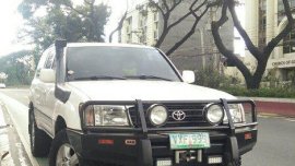 Well-maintained Toyota Land Cruiser 2001 for sale