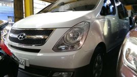 2015 Hyundai Grand Starex gold for sale
