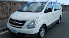 2011 Hyundai Starex Gold for sale