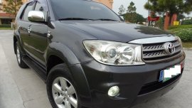 Well-kept Toyota Fortuner G 2009 for sale