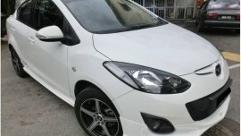 Mazda 2 sedan Color White model 2014