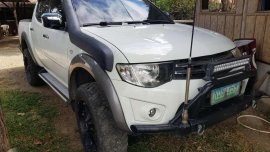 For Sale Mitsubishi Strada 2010 4x4 AT White 