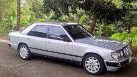 For sale Mercedes Benz W124 1985