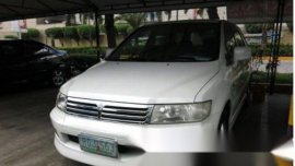 Mitsubishi Grandis 2000 • Diesel • Automatic